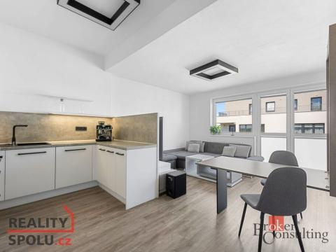 Pronájem bytu 3+kk, Dašice, U Kasáren, 69 m2