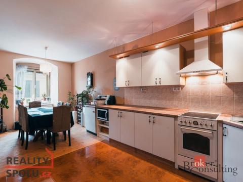 Prodej historického objektu, Manětín, 320 m2