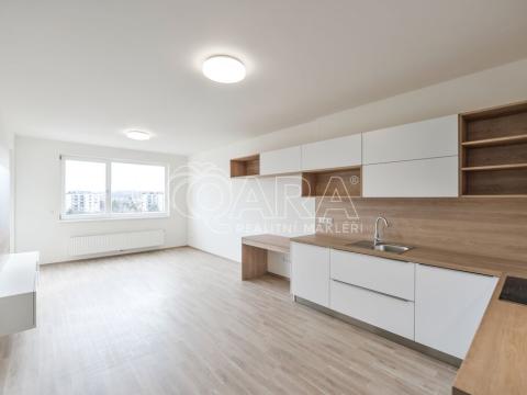Pronájem bytu 2+kk, Praha - Vysočany, Svatošových, 65 m2