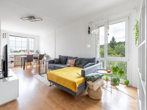 Pronájem bytu 3+1, Praha - Kobylisy, Kaňkovského, 70 m2