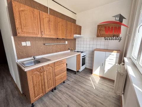 Pronájem bytu 1+1, Karlovy Vary, Krymská, 35 m2