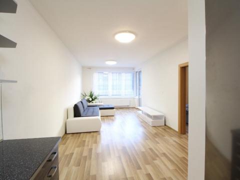 Pronájem bytu 2+kk, Praha, Pod radnicí, 54 m2
