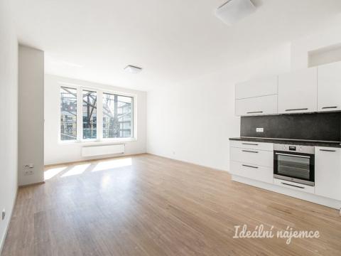 Pronájem bytu 2+kk, Praha - Holešovice, Jankovcova, 62 m2