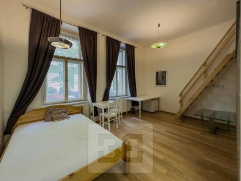 Pronájem bytu 1+kk, Praha - Žižkov, Zvonařova, 40 m2