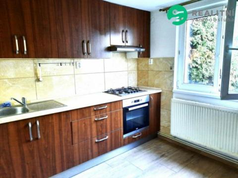 Pronájem bytu 3+1, Praha - Satalice, Drahelická, 78 m2