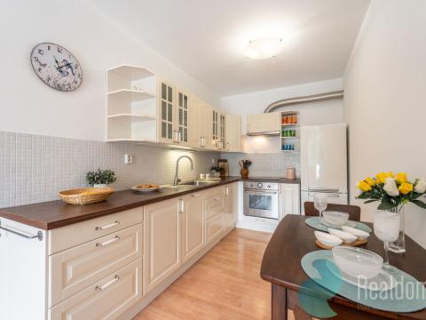 Prodej bytu 2+kk, Libčice nad Vltavou, Družstevní, 44 m2
