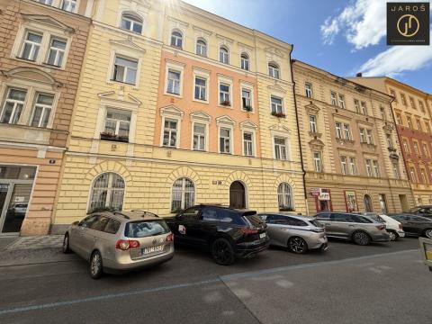 Pronájem bytu 2+kk, Praha - Vinohrady, Sarajevská, 45 m2