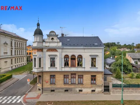 Prodej bytu 3+1, Chlumec nad Cidlinou - Chlumec nad Cidlinou IV, Smetanova, 98 m2