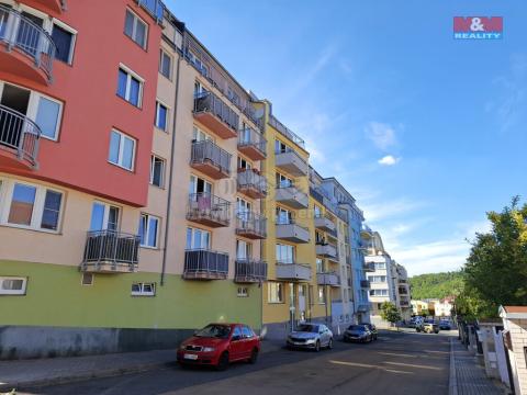 Pronájem garážového stání, Praha - Kunratice, Merhoutova, 18 m2
