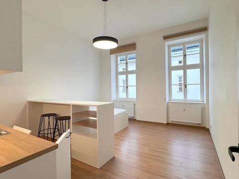 Pronájem bytu 1+kk, Brno, Poštovská, 32 m2