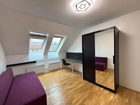Pronájem bytu 1+kk, Praha - Smíchov, Kotevní, 22 m2