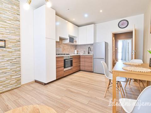 Pronájem bytu 2+kk, Brno, Rostislavovo náměstí, 39 m2