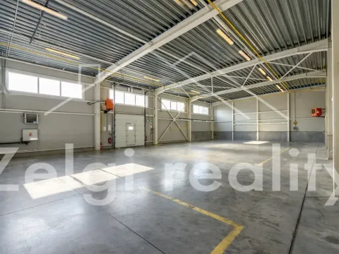 Pronájem skladu, Brno, 1400 m2