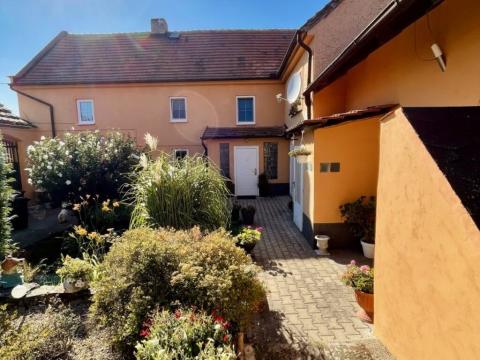Prodej rodinného domu, Černuc - Miletice, 230 m2