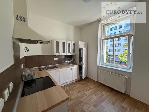 Pronájem bytu 2+1, Praha - Nusle, Na Pankráci, 65 m2
