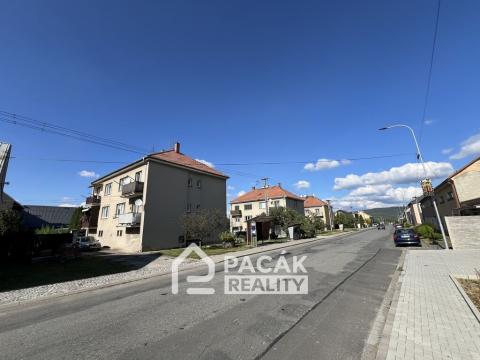 Prodej bytu 3+1, Přáslavice, 69 m2