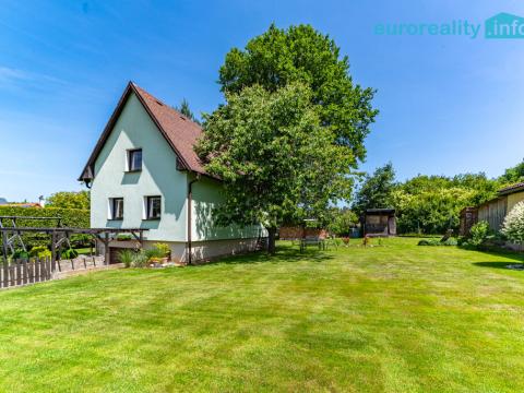 Prodej rodinného domu, Pomezí nad Ohří, 150 m2