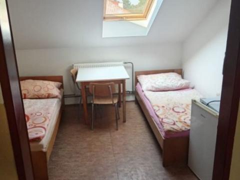 Pronájem atypického bytu, Pardubice, Bílé Předměstí, 25 m2