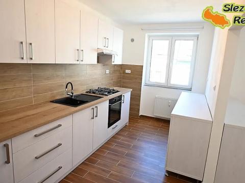 Pronájem bytu 3+1, Opava, Krnovská, 78 m2