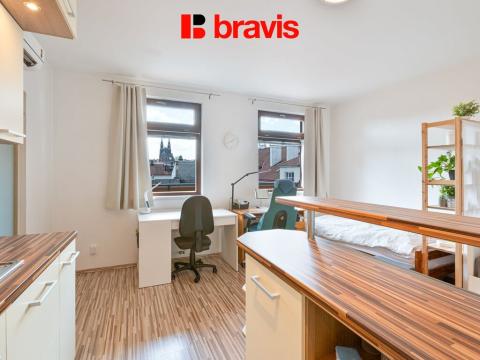Pronájem bytu 1+kk, Brno - Trnitá, Křenová, 29 m2