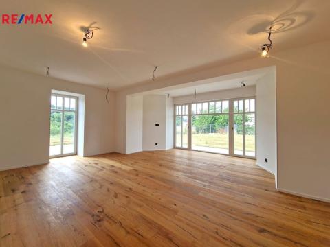 Pronájem bytu 3+1, Praha - Braník, Branická, 192 m2