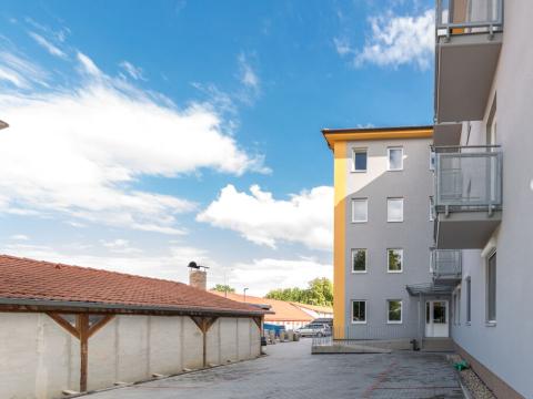 Pronájem bytu 2+kk, Milovice - Mladá, Kaštanová, 44 m2