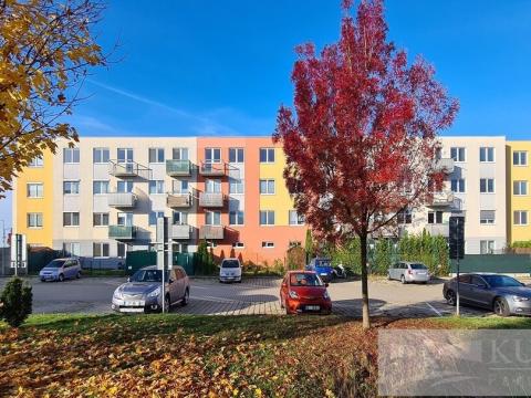 Pronájem bytu 2+kk, Jesenice, V Roháči I., 35 m2