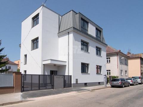 Pronájem bytu 4+kk, Hradec Králové - Pražské Předměstí, Bohuslava Martinů, 94 m2