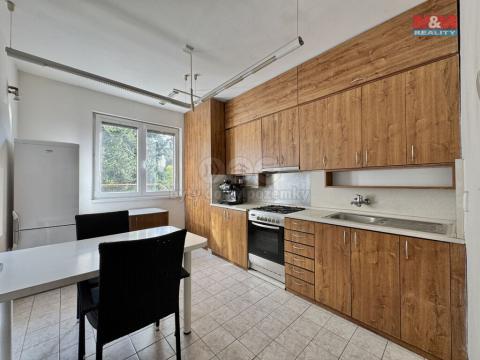 Prodej bytu 3+1, Zlín, Benešovo nábřeží, 67 m2