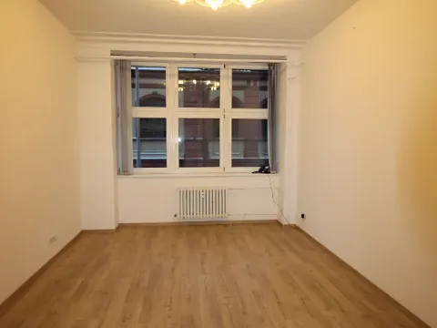 Pronájem kanceláře, Praha - Vinohrady, Vinohradská, 23 m2