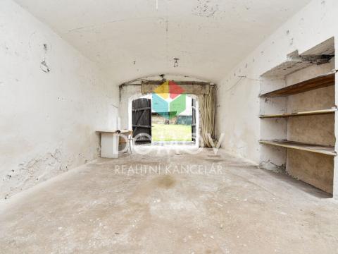 Pronájem garáže, Železná, 32 m2