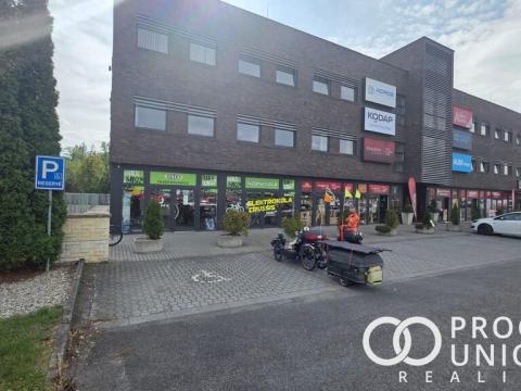 Pronájem obchodního prostoru, Rožnov pod Radhoštěm, 200 m2