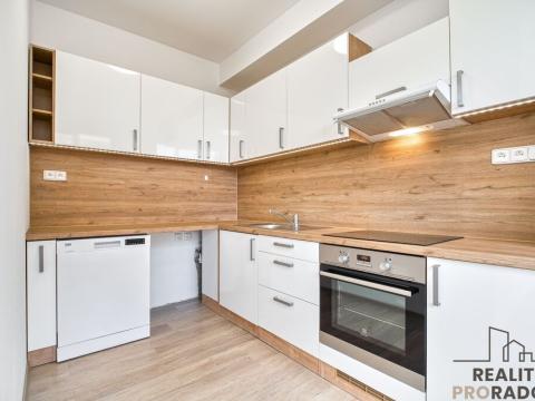 Pronájem bytu 2+1, Havířov - Město, Dlouhá třída, 65 m2