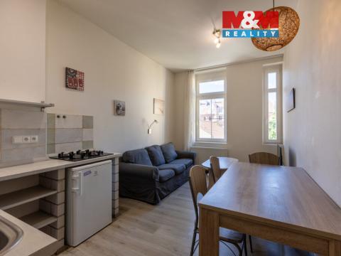 Prodej bytu 2+kk, Praha - Holešovice, V háji, 39 m2