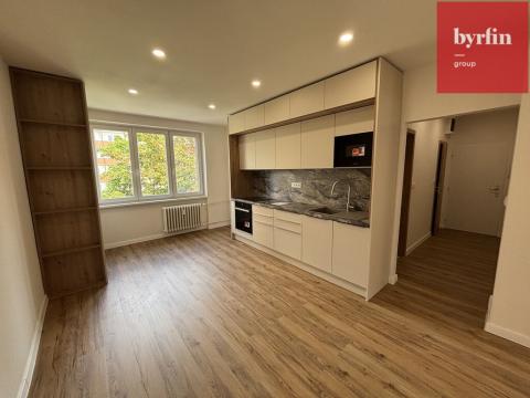 Pronájem bytu 3+kk, Ostrava, Sokolovská, 57 m2