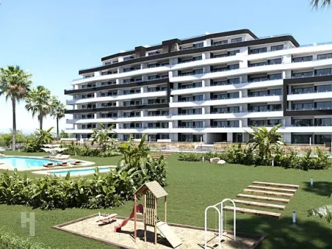 Prodej atypického bytu, San Miguel de Salinas, Španělsko, 70 m2