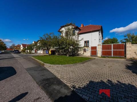 Prodej rodinného domu, Ledčice, 185 m2