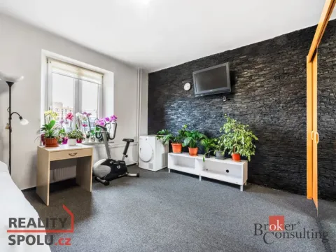 Prodej bytu 2+1, Ostrava, 28. října, 42 m2