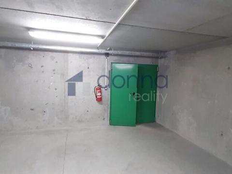 Pronájem skladu, Praha, Högerova, 33 m2