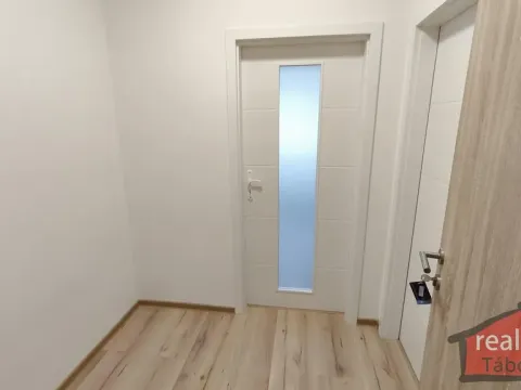 Prodej bytu 1+kk, Nupaky, Nupacká, 35 m2