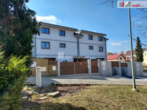 Prodej rodinného domu, Praha - Nedvězí, Slámova, 226 m2