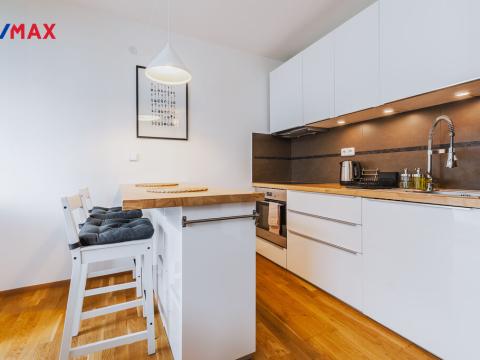 Pronájem bytu 1+kk, Praha - Hostivař, Strašnická, 35 m2