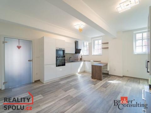 Pronájem bytu 2+kk, Kralupy nad Vltavou, Náměstí G. Karse, 55 m2