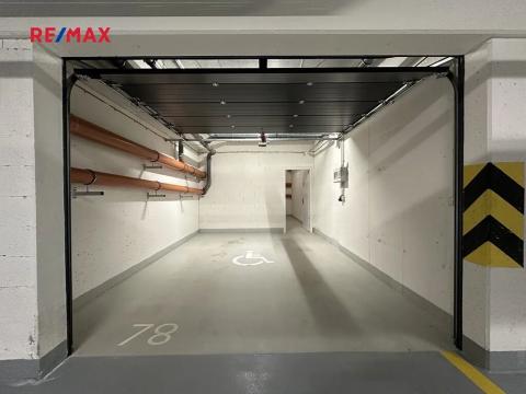 Pronájem garáže, Praha - Vokovice, Ke dvoru, 45 m2
