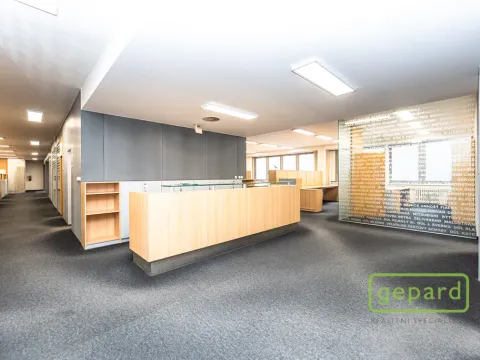 Pronájem kanceláře, Praha - Motol, Plzeňská, 213 m2