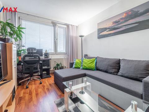 Pronájem bytu 2+kk, Praha, Brandlova, 43 m2