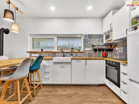 Prodej rodinného domu, Káraný, B. Němcové, 58 m2