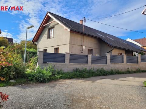 Prodej rodinného domu, Neumětely, V Chaloupkách, 348 m2