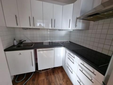 Pronájem bytu 1+kk, Praha - Prosek, Jetřichovická, 30 m2