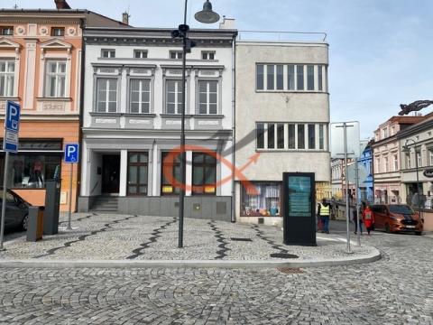Pronájem obchodního prostoru, Valašské Meziříčí, Náměstí, 90 m2